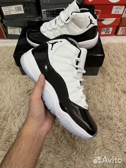 Nike air jordan 11 high