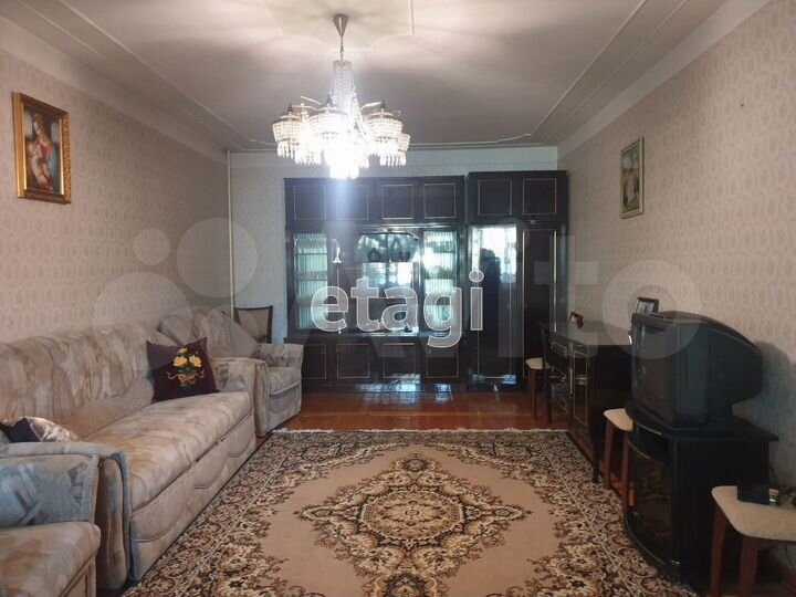 Дом 183,7 м² на участке 3 сот.