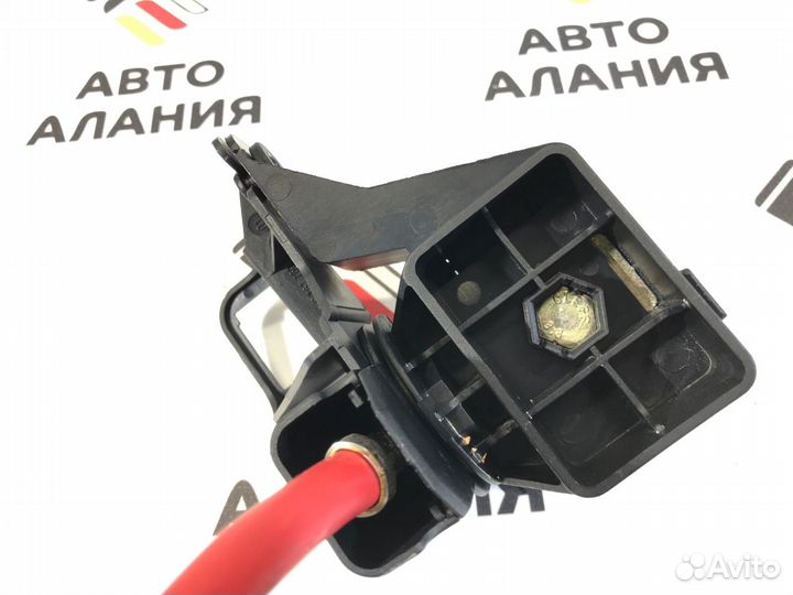 Плюсовой провод Bmw X3 E83 M54B30 2005