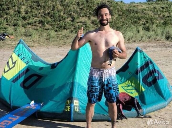 Инструктор по кайт-серфингу / кайтингу