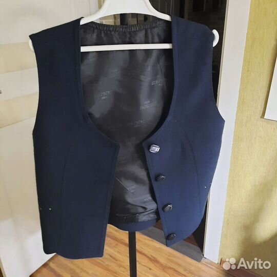 Жилетка для девочки в школу размер 36 рост 134