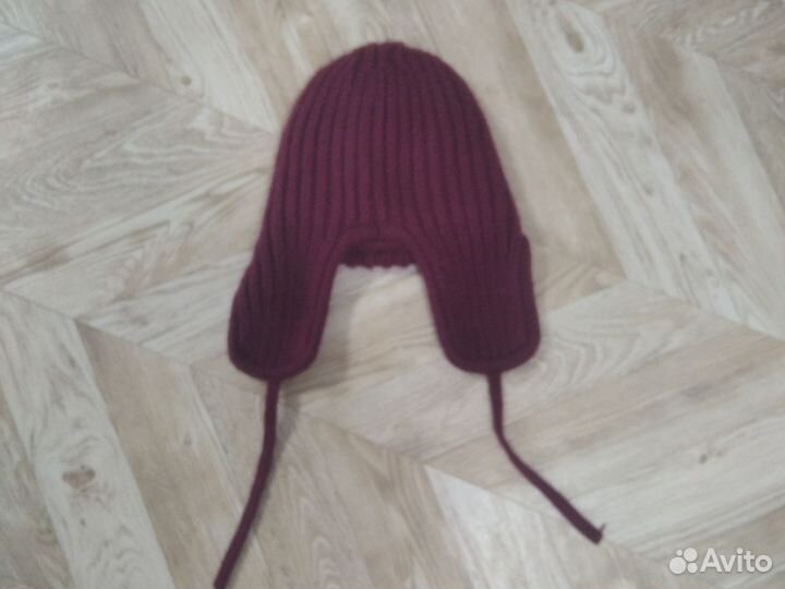 Красная шапка ушанка вязанная