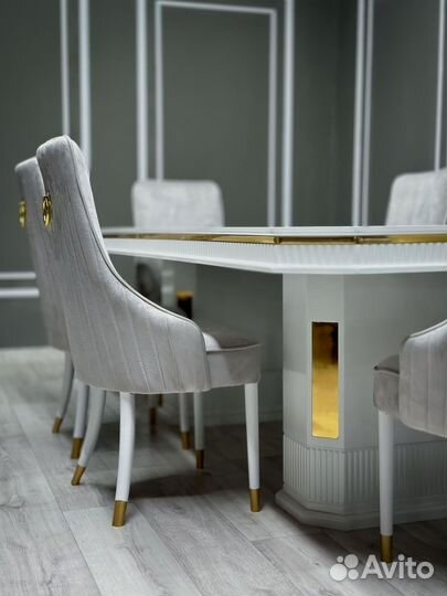 Стол и стулья в гостиную.Оплата при получении