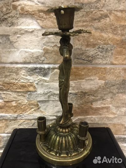 Старинный подсвечник