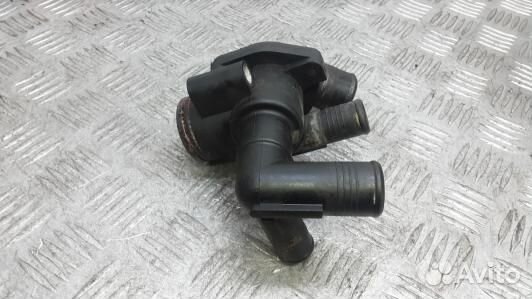 Корпус термостата ford transit 7 (GNK16A601)