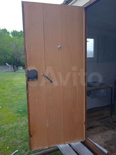 Дом 10 м² на участке 1 сот.