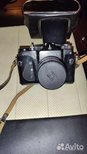 Пленочный фотоаппарат зенит