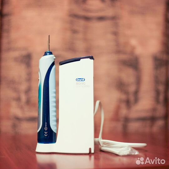 Электрическая зубная щетка Braun oral-b sonic