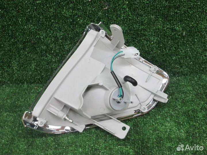 Габарит правый Toyota Land Cruiser Prado KZJ78