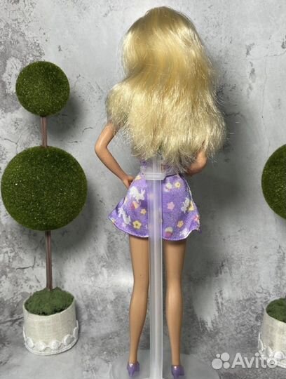 Easter Surprise Barbie 1998