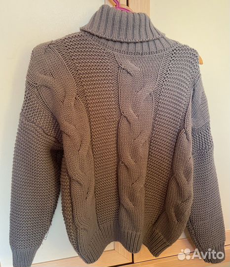 Кофта вязаная