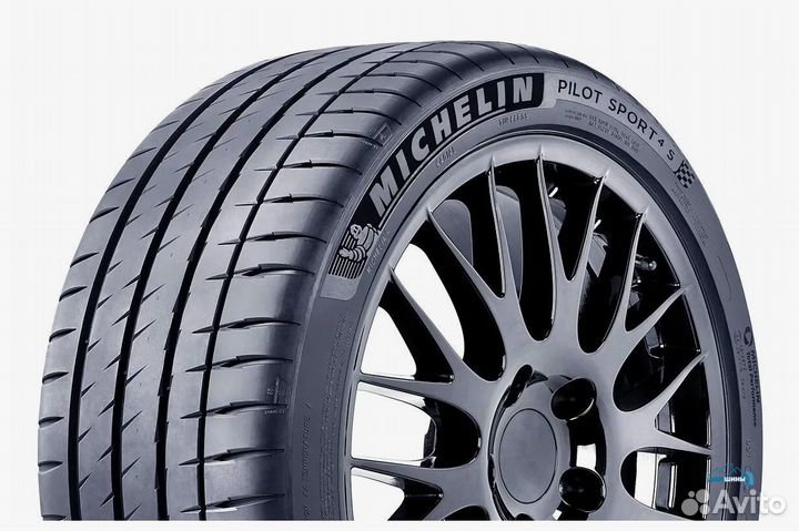 Michelin Pilot Sport 4 S 275/40 R20 и 315/35 R20 110Y