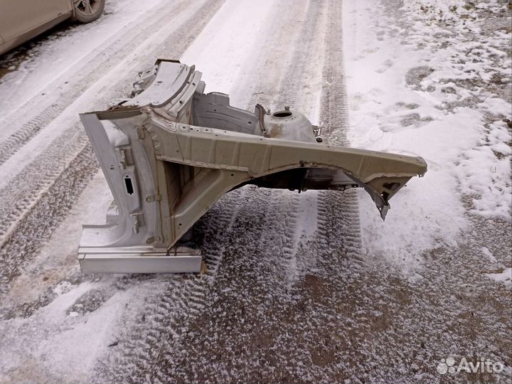 Четверть передняя правая лонжерон BMW E39