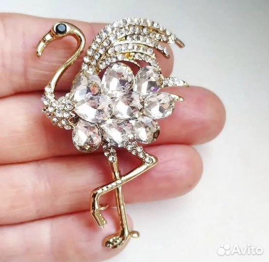 Брошь новая
