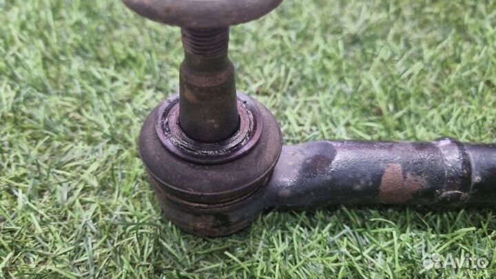 Тяга поперечная задняя левая Toyota Crown Majesta