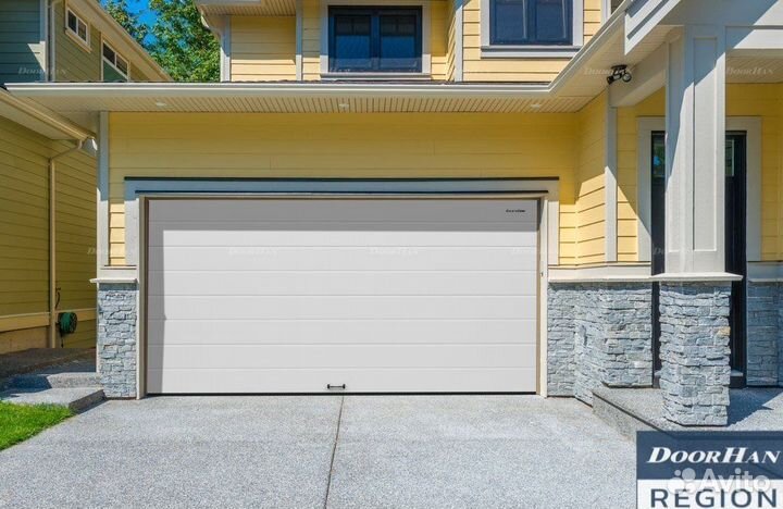 Секционные ворота