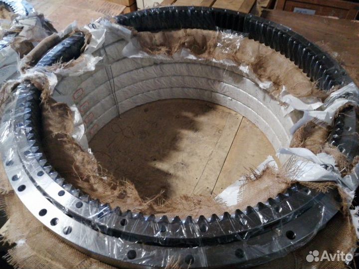 Опорно-поворотный круг для Caterpillar 320C