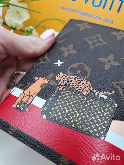 Обложка на паспорт louis vuitton тигры