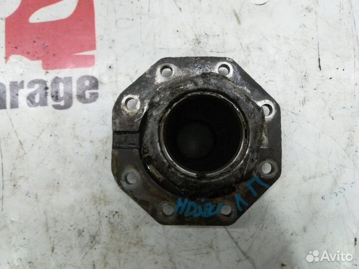 Цапфа поворотного кулака Toyota Land Cruiser