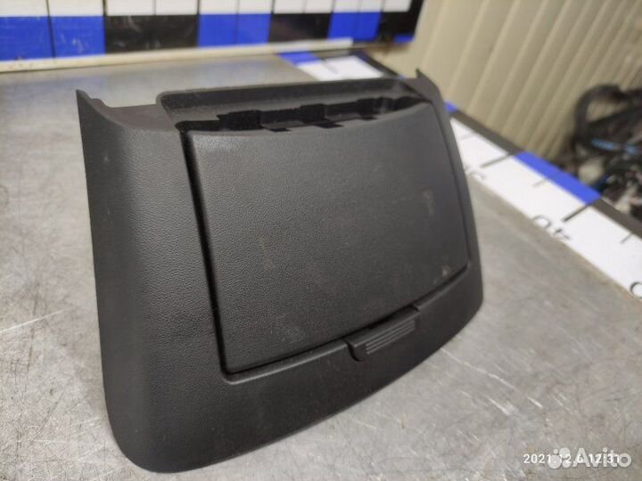 Ящик передней консоли Kia Ceed G4FC 2009