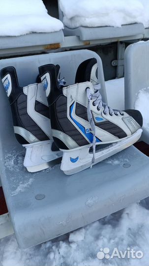 Коньки хоккейные 44 размер