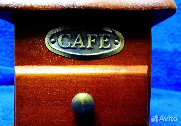 Ручная кофемолка механическаяв ретро стиле