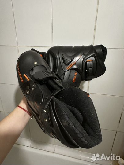 Коньки хоккейные Action