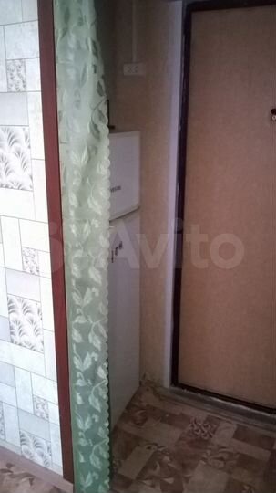 Комната 10 м² в 6-к., 2/2 эт.