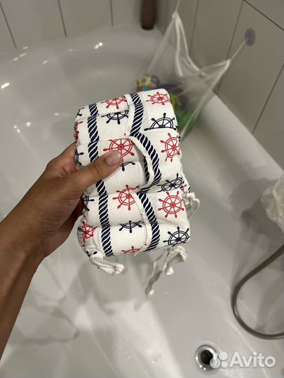 Чепчик для купания новорожденного