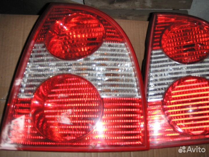 Фонарь задний R sedan 3B5945096 VW Passat B5+ GP