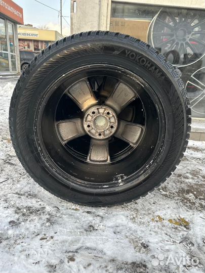 Оригинальные шины диски на Kia 5/114.3 r8