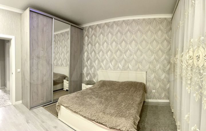 3-к. квартира, 140 м², 2/3 эт.