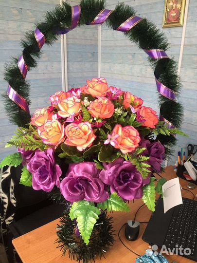 Ритуальные венки, корзины, ленты