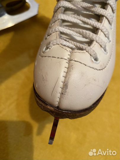 Коньки фигурные 28 размер wifa