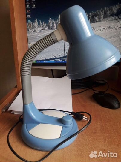 Лампа настольная