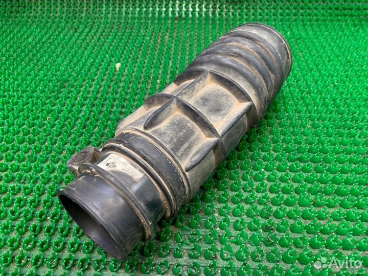 Патрубок воздушного фильтра Лада 2107 2008