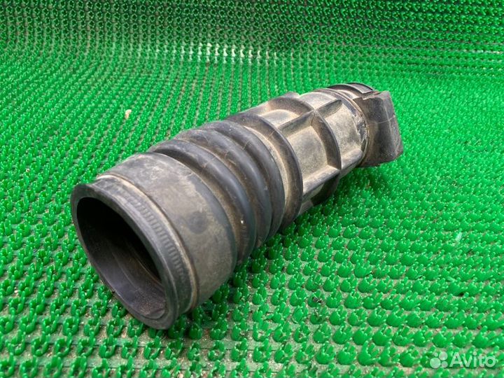 Патрубок воздушного фильтра Лада 2107 2008