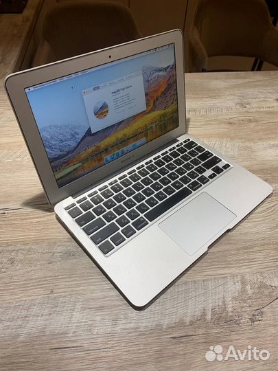 Apple Macbook air A1370 2011