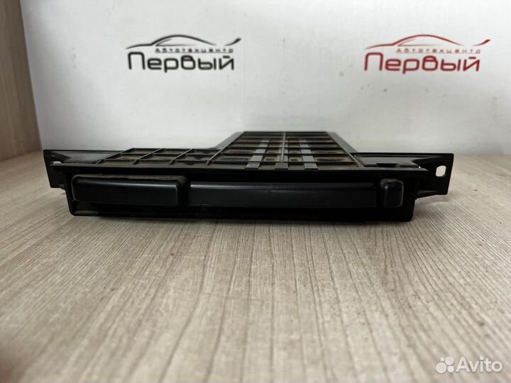 Подстаканник панели приборов Nissan Cube AZ10