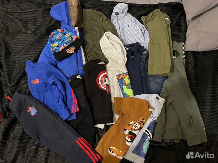 Пакет фирменной одежды на мальчика 110