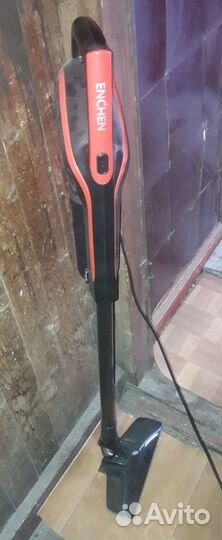 Вертикальный пылесос