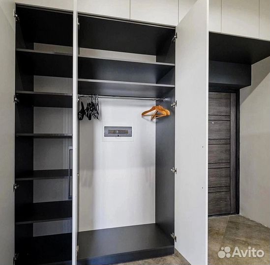 Шкаф в прихожую