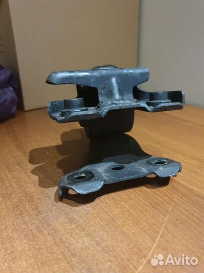 Сайлентблок рычага задний правый Honda CR-V 3