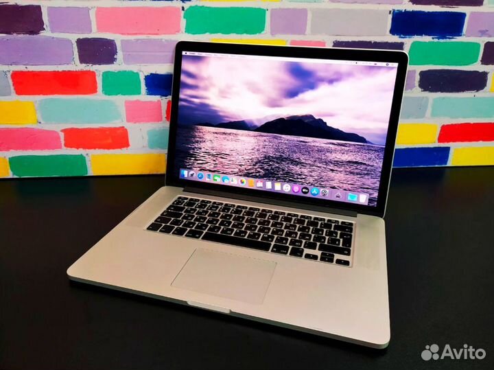 Macbook на M1/i5/i7 + M1/Intel + Retina
