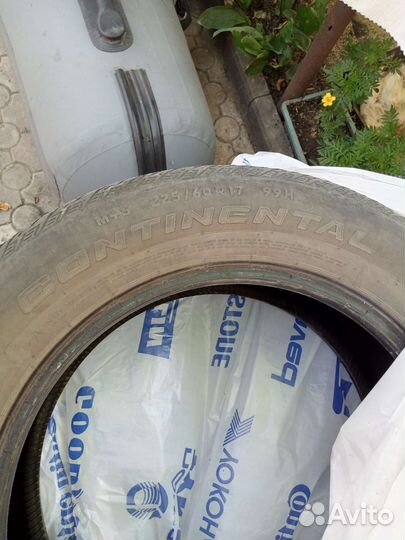 Continental ContiCrossContact AT 225/60 R17