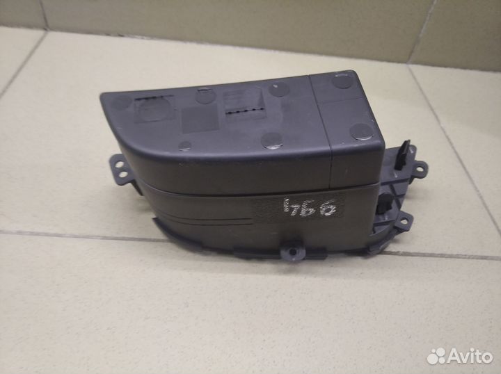 Бардачок Aveo (T300) 2011