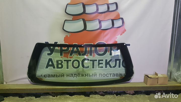 Заднее стекло Renault Duster (I)