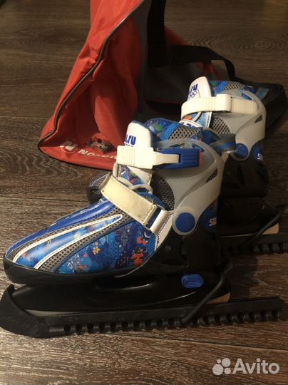 Коньки хоккейные