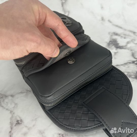 Сумка Bottega Veneta нагрудная мужская