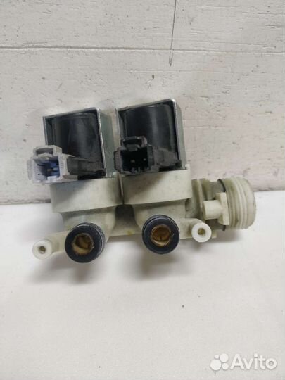 Клапан заливной стиральной indesit (C00110333)